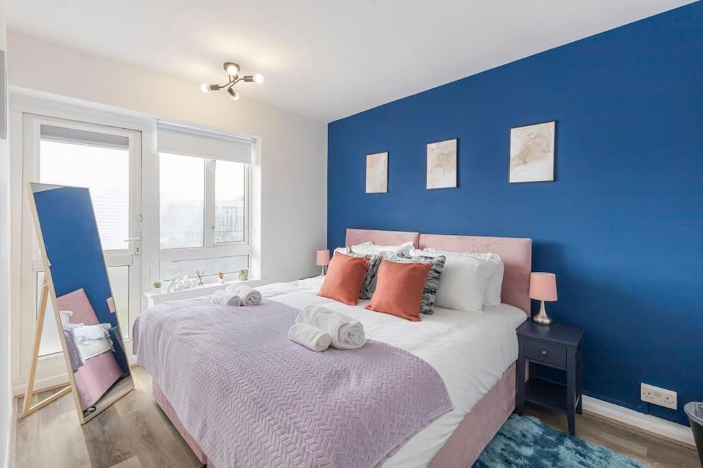 Shard View 2Br Next Tower Bridge Apartment London Bagian luar foto